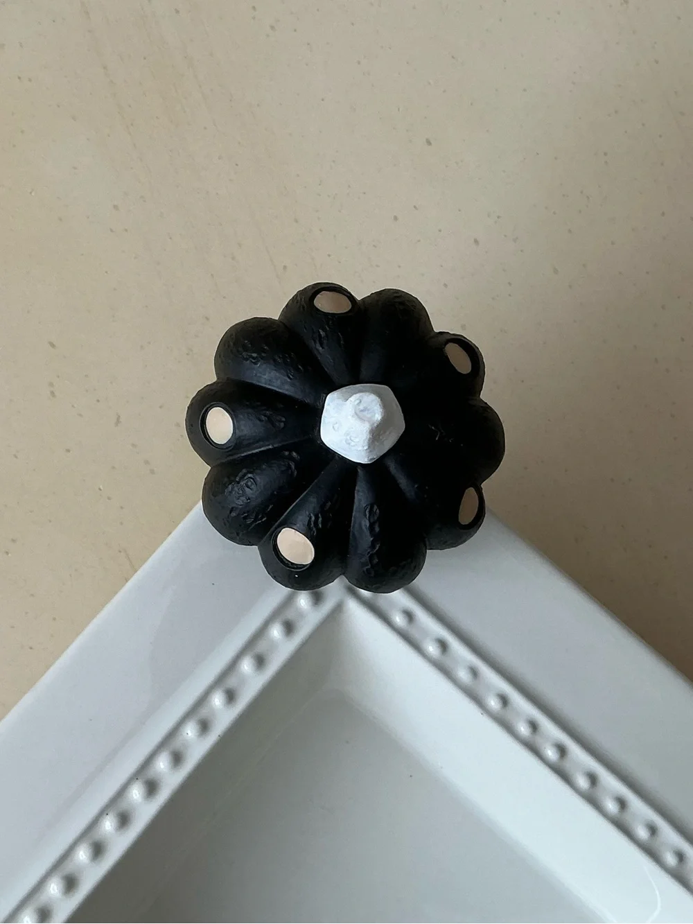 Black Halloween Autumn Pumpkin Platter Decoration - Polka Dots